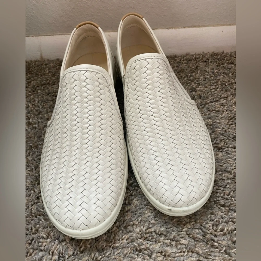 ECCO Women's Slip On Sneakers Cream Ivory Woven Leather Comfort Shoes Size 9